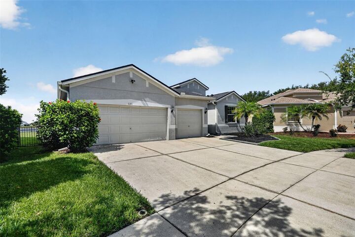 Property Photo: 11211 Laurel Brook Court FL 33569