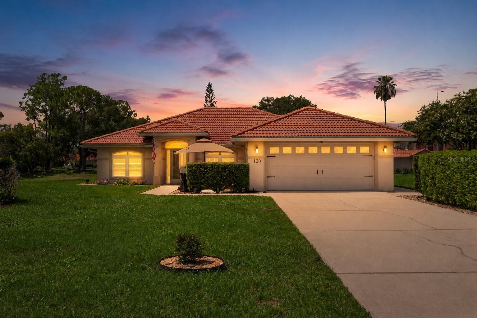 Property Photo:  120 Morning Glory Circle  FL 33884 