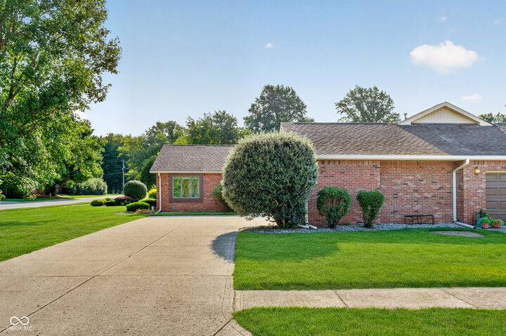 Property Photo:  536 Beech Lane  IN 46064 
