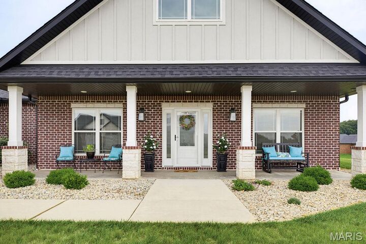 Property Photo:  272 Orange Bowl Drive  MO 63701 