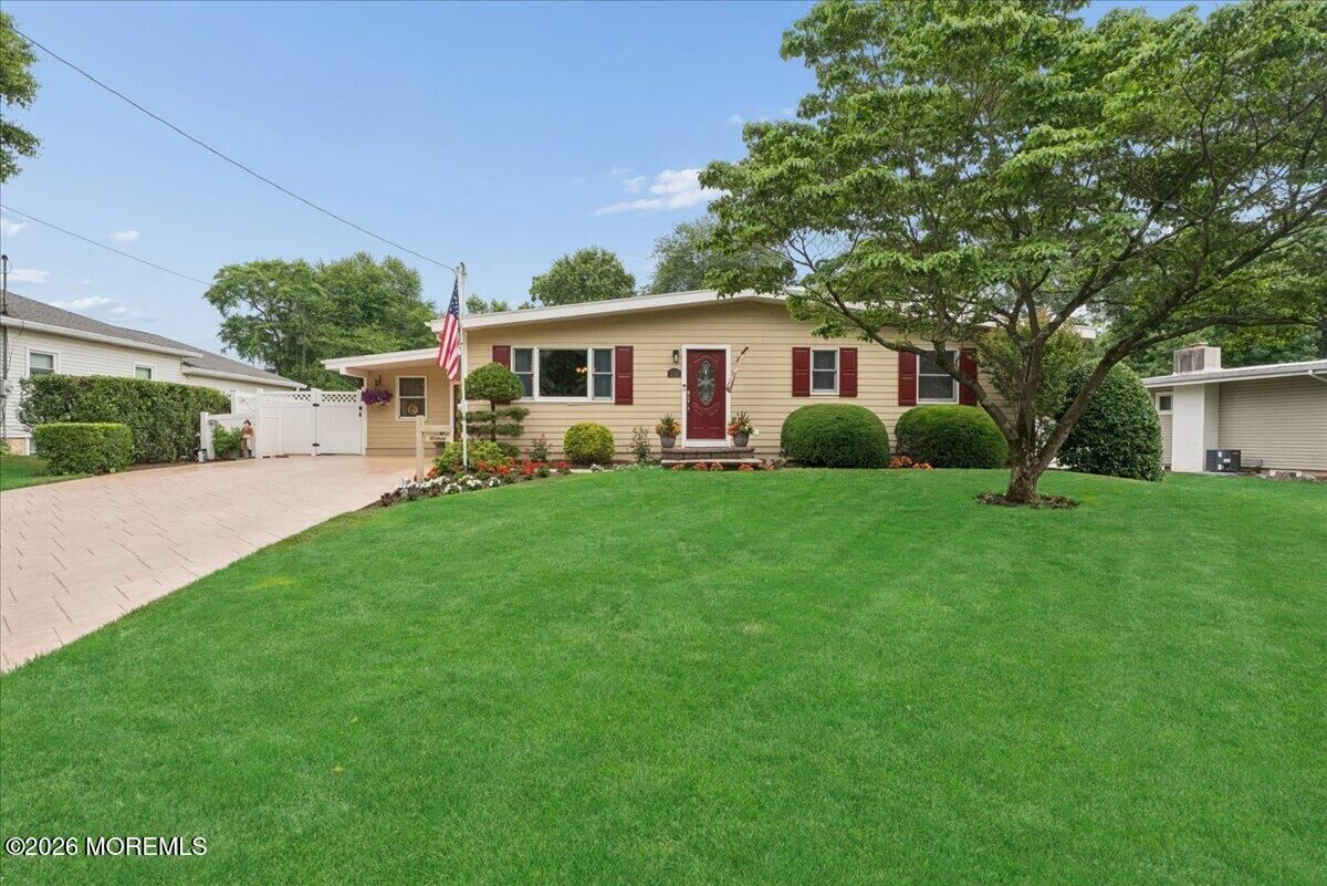Property Photo:  276 Parkview Terrace  NJ 07738 