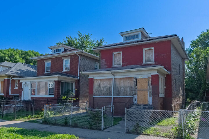 Property Photo: 7141 S Woodlawn Avenue IL 60619