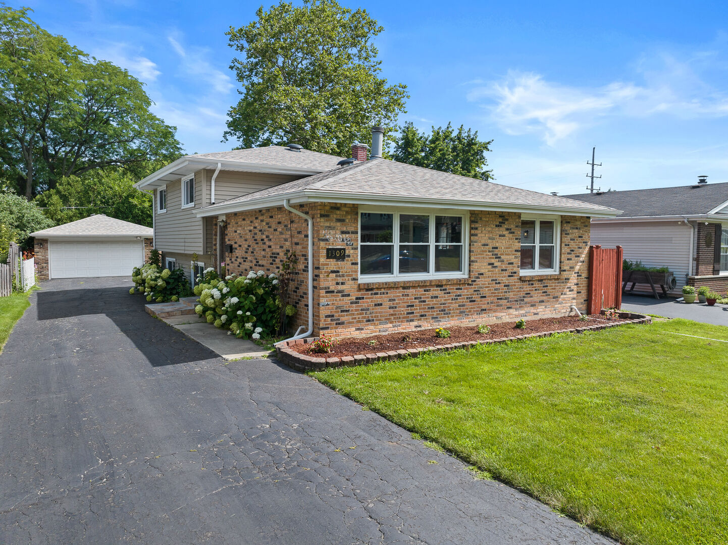 Property Photo:  1309 Wilson Avenue  IL 60189 