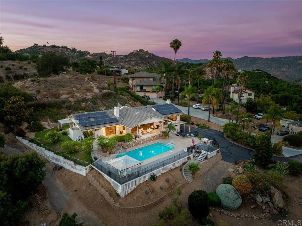 Property Photo: 2275 Via Cascabel CA 92027