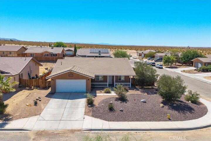 Property Photo: 5126 Verenda CA 92277
