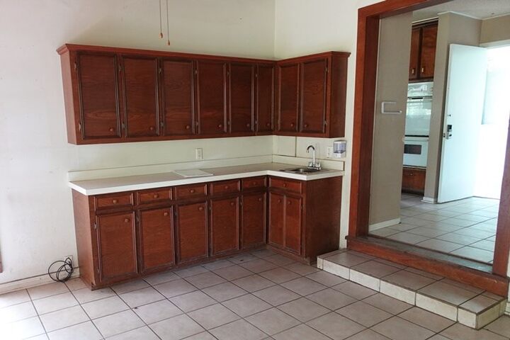 Property Photo: 115 E. Homewood Drive TX 75835