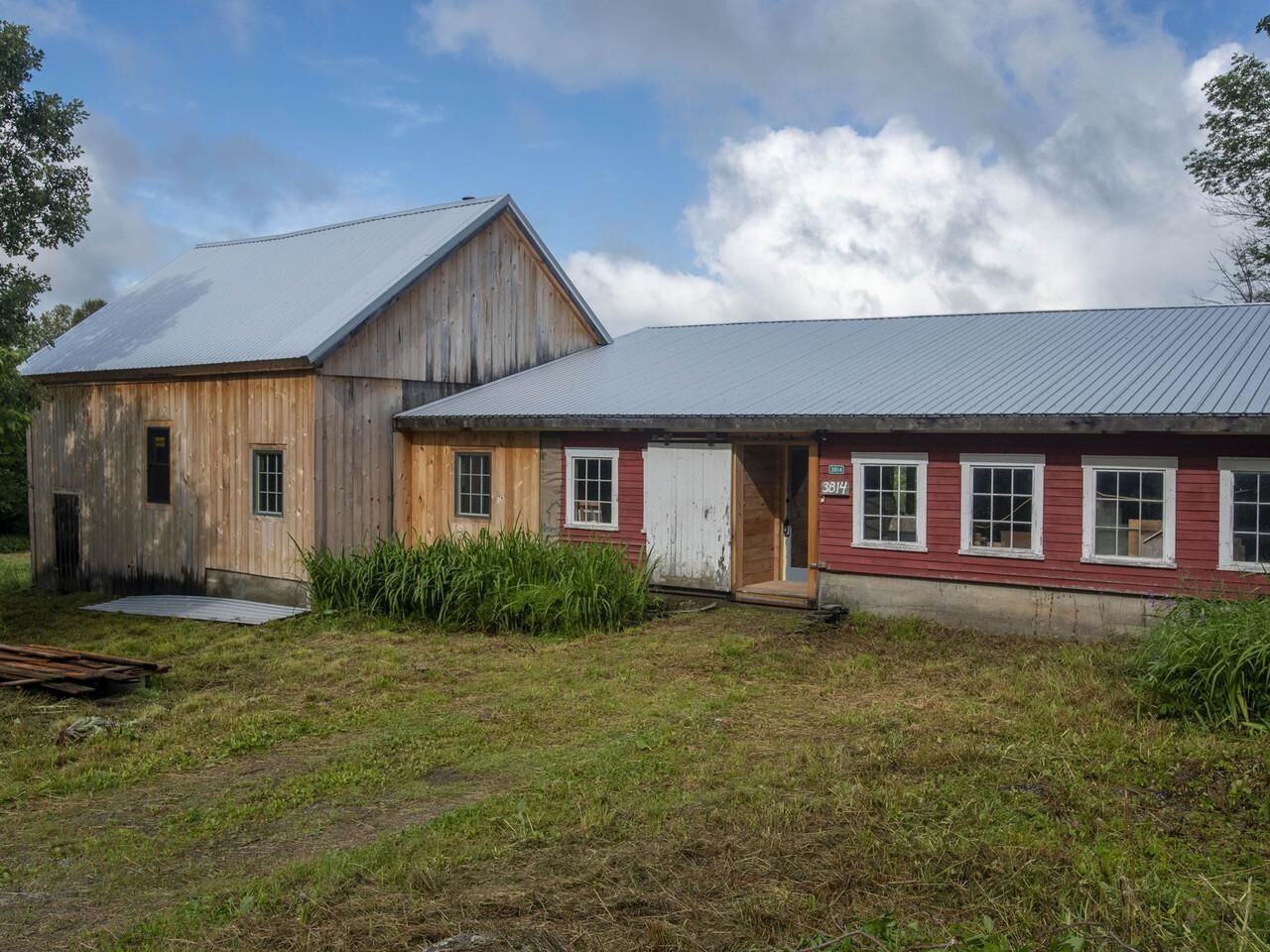 Property Photo:  3814 East Hill Road  VT 05667-9617 