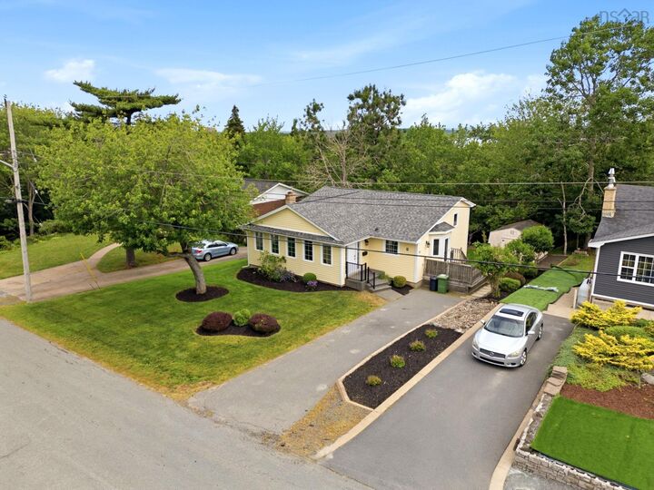 Property Photo: 7 Oakley Avenue NS B3M 3G6