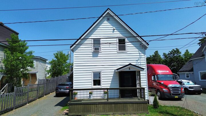 Property Photo: 4 Victoria Street NS B0M 1X0