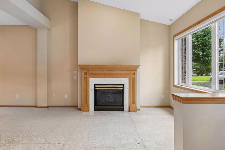 Property Photo:  2120 Stahlke Way  MN 55318 
