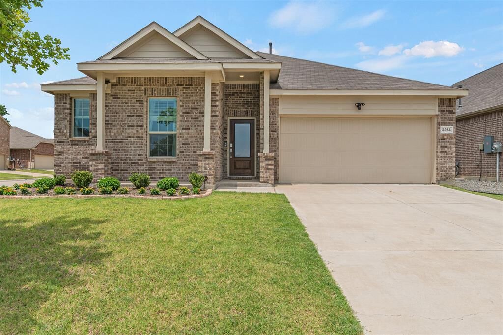Property Photo:  3324 Tulip Poplar Trail  TX 75071 