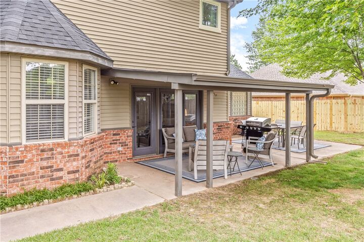 Property Photo: 501 Steele Drive AR 72712