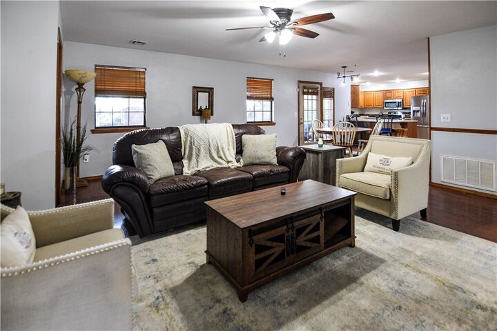 Property Photo:  601 Garland Place  AR 72745 
