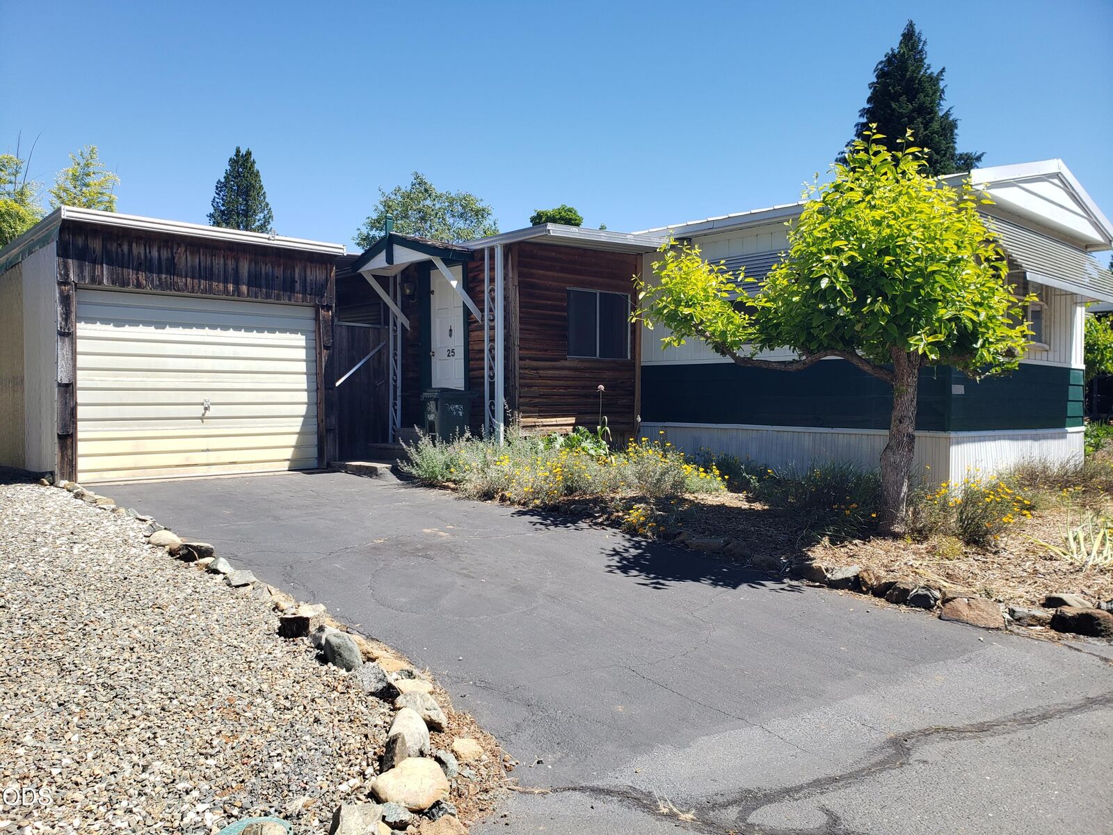 Property Photo: 222 Ollis Road Unit 25 OR 97523