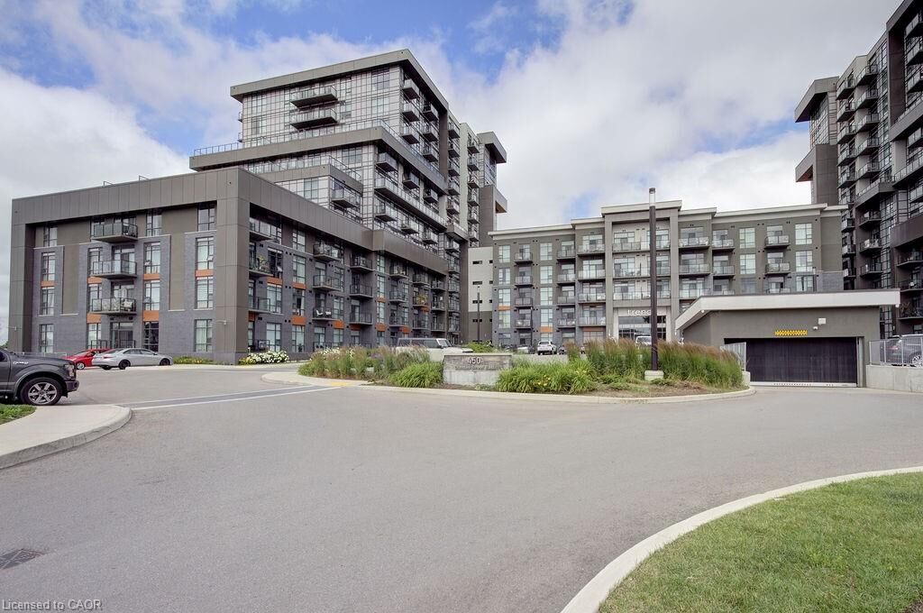 Property Photo:  450 Dundas Street E 110  ON L8B 0L7 