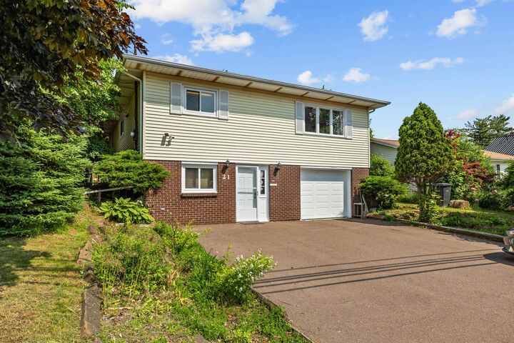 21 Kirkwood Drive — photo 1