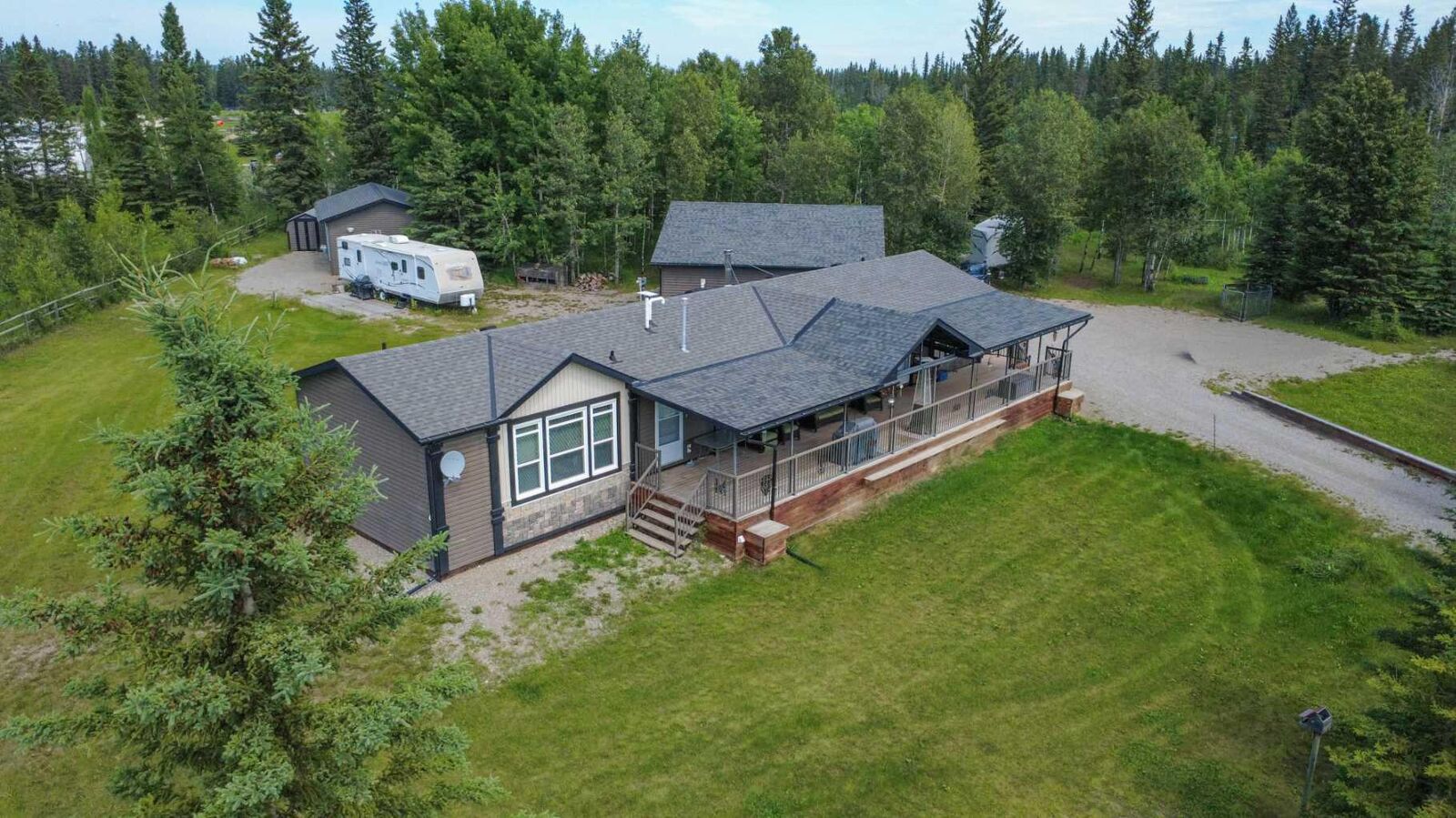 Property Photo: 33052 Range Road 52 40 AB T0M 1X0