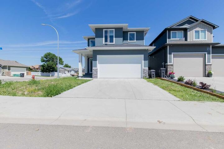 Property Photo:  213 Greenwood Road  AB T0L 0V2 