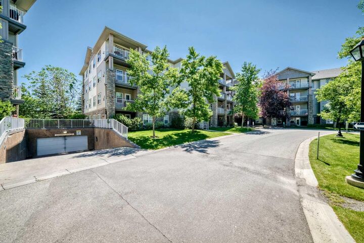 Property Photo:  1414 17 Street SE 303  AB T2G 5S6 