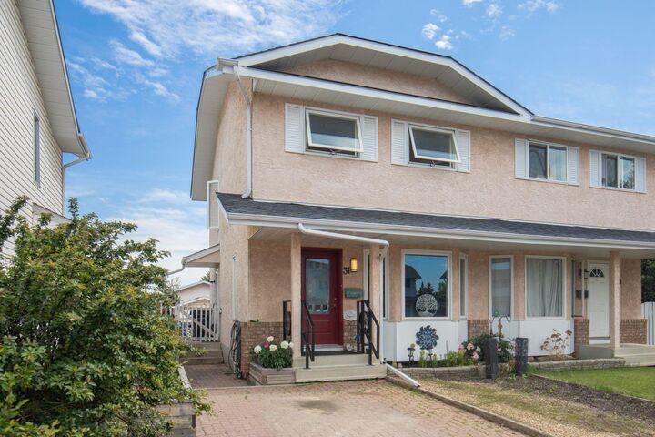 Property Photo:  31 Kirsch Close  AB T4P 3M5 