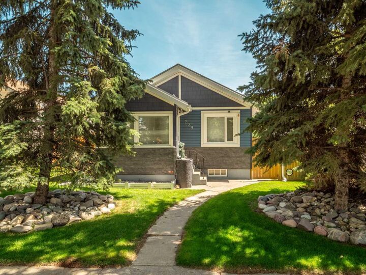 Property Photo: 239 19 Street N AB T1H 3J9