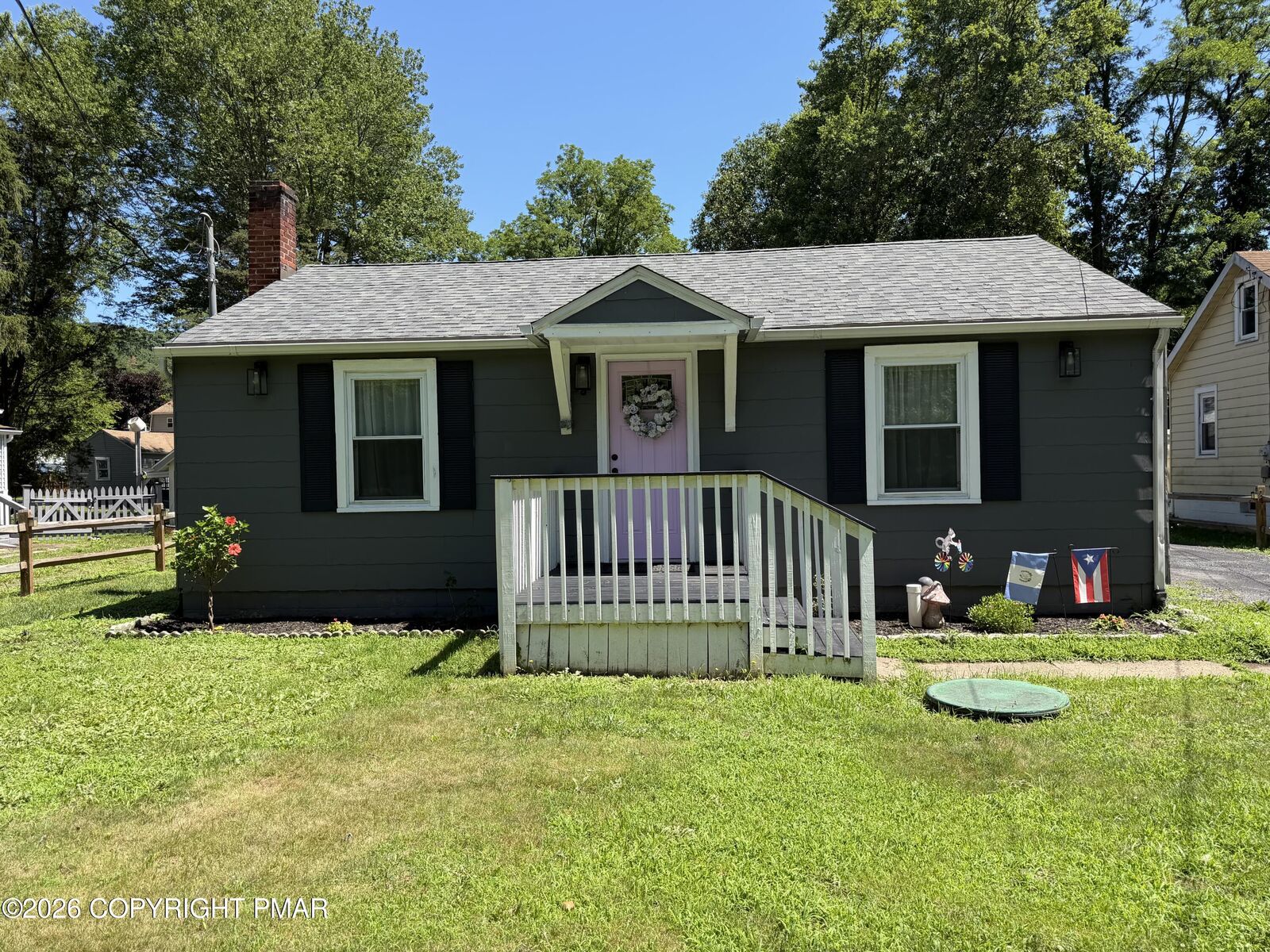 Property Photo:  1878 Paradise Trail  PA 18301 