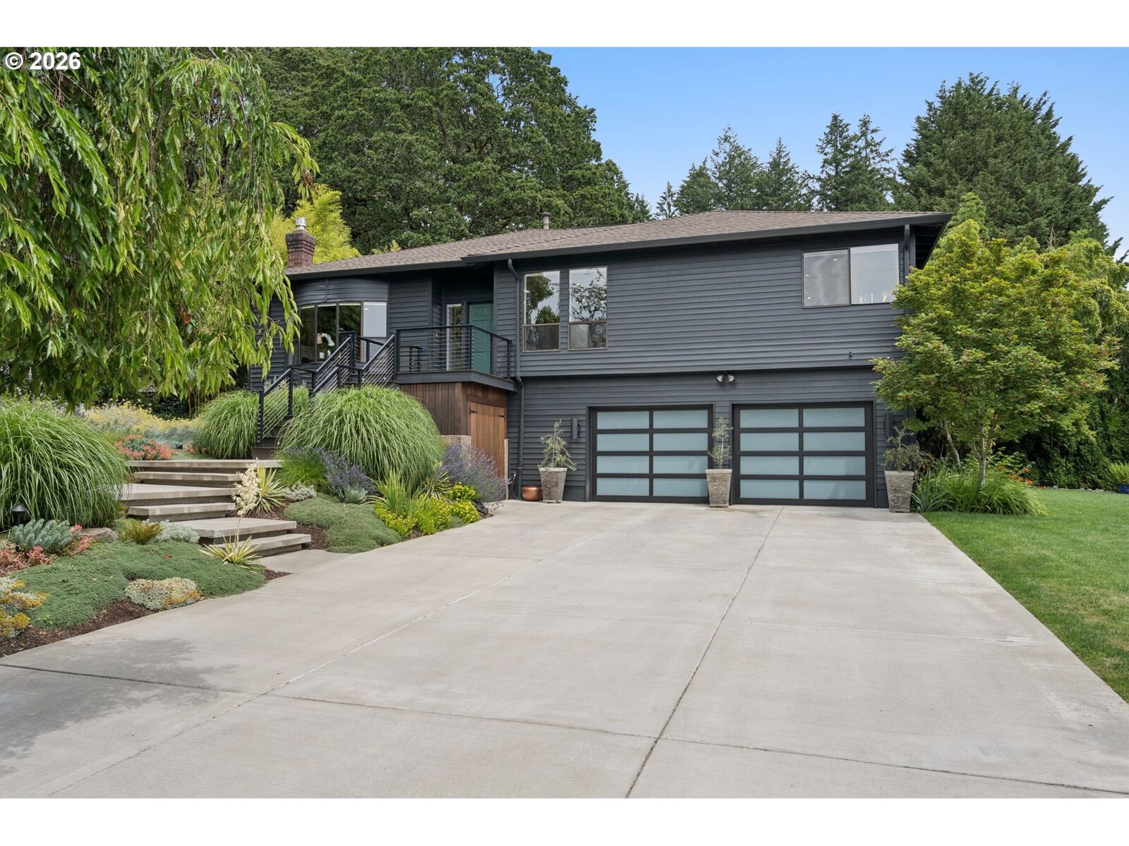 Property Photo: 12530 SW 58th Ave OR 97219