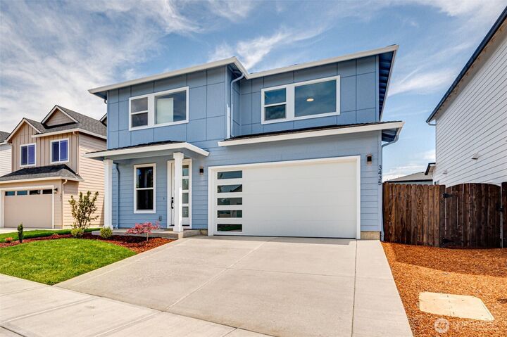 Property Photo:  3435 SE 8th Avenue  WA 98604 