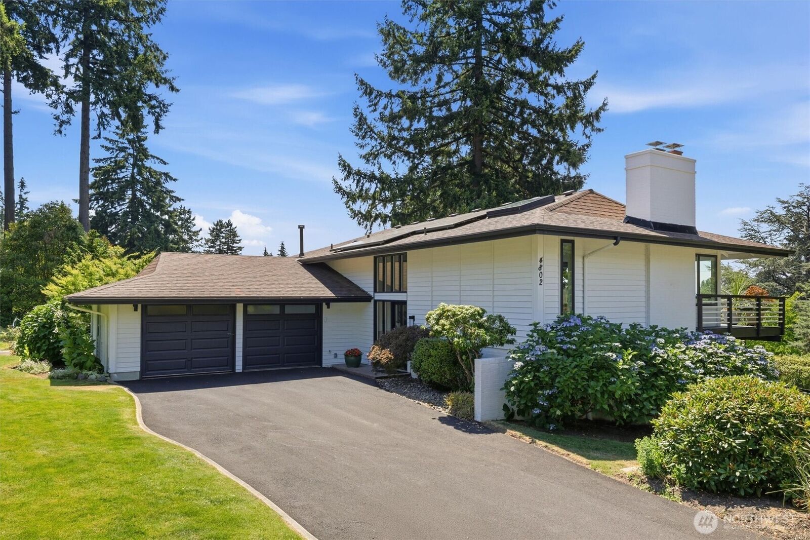 Property Photo:  4802  111th Avenue NE  WA 98033 