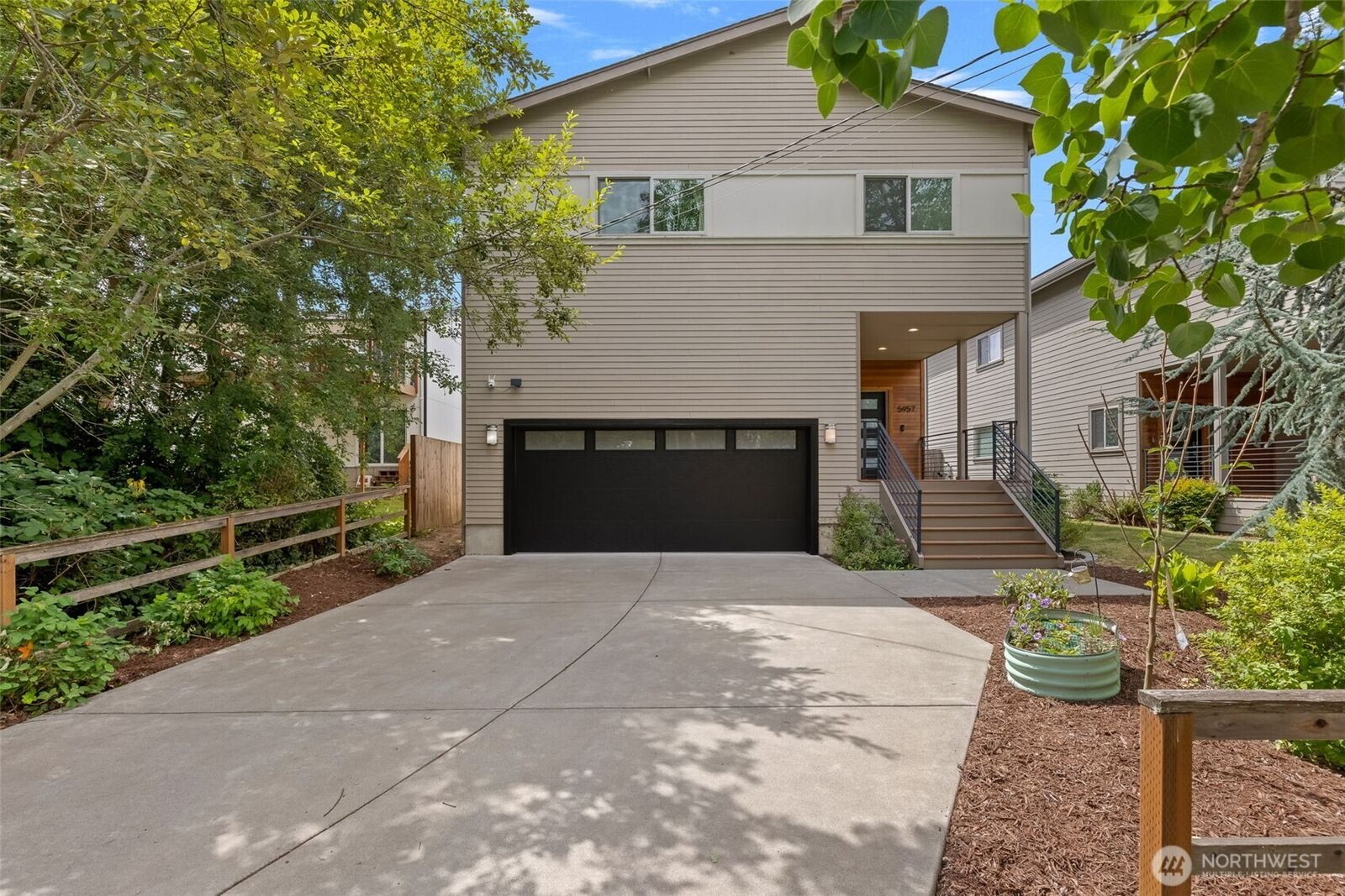 Property Photo: 5957 17th Avenue SW WA 98106