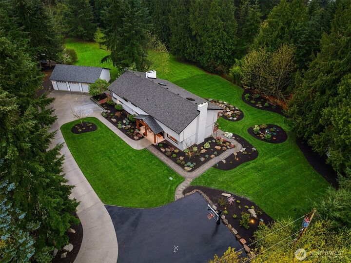 Property Photo: 15018 152nd Avenue NE WA 98072