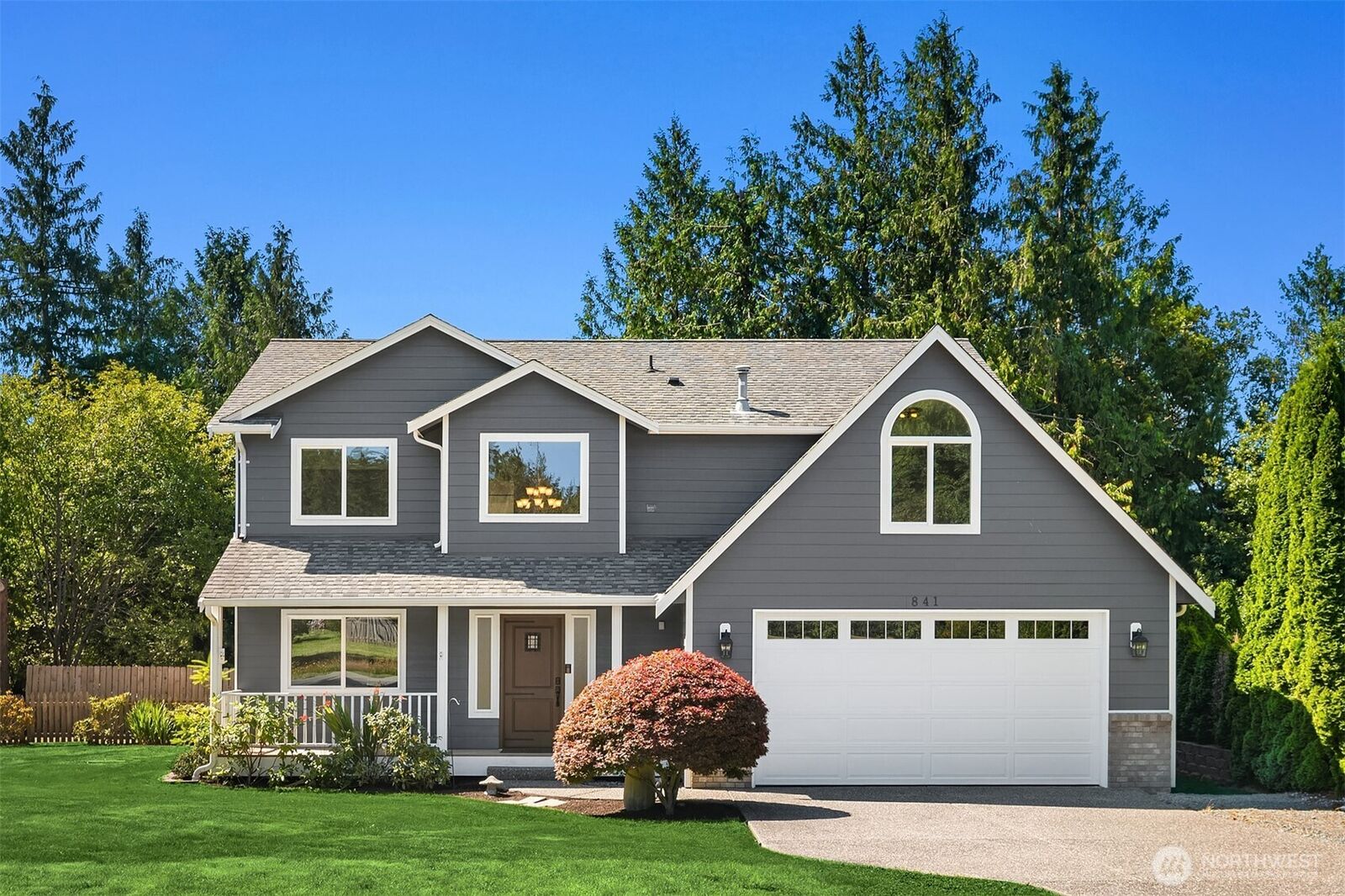 Property Photo:  841  Admiralty Way  WA 98282 