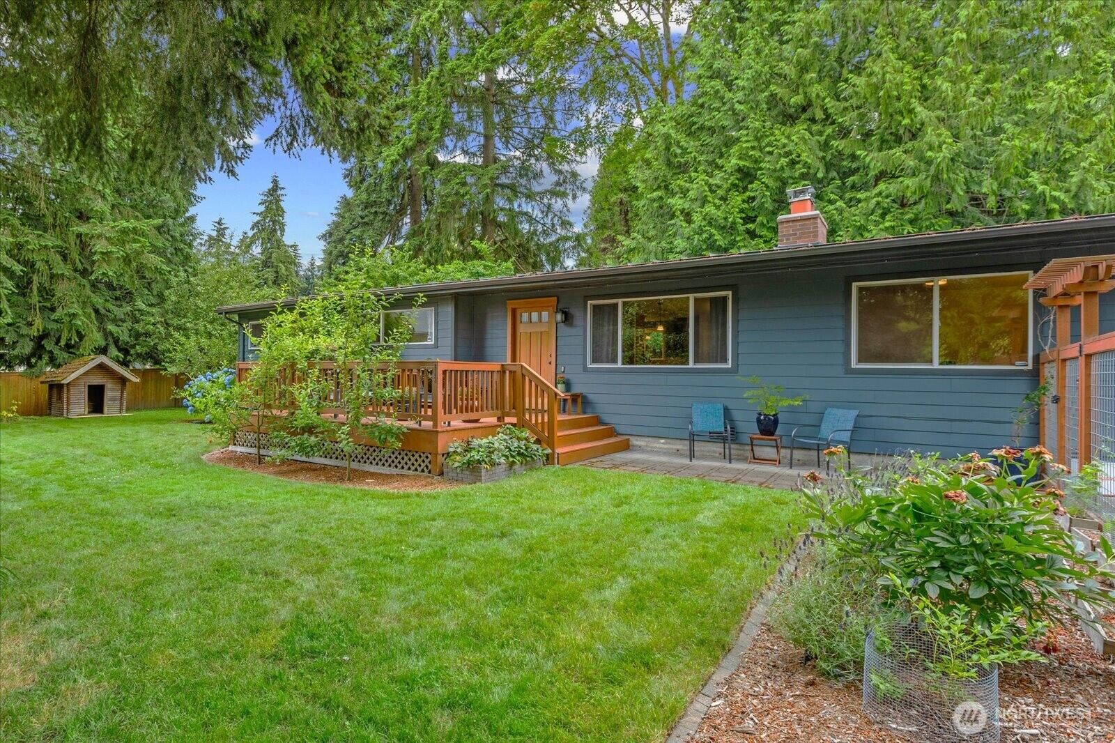 Property Photo:  19405  58th Avenue NE  WA 98028 
