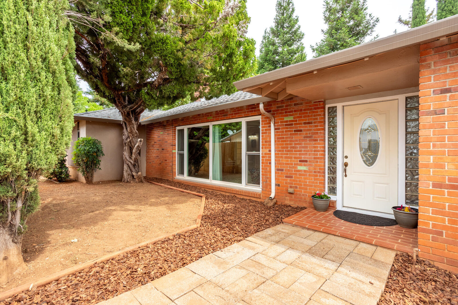 Property Photo:  1738 Lazelle Court  CA 96002 
