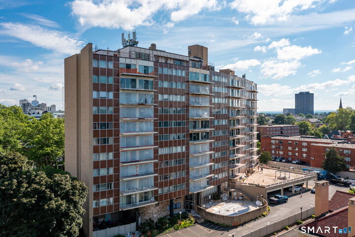 Property Photo:  30 Woodland Street 9M  CT 06105 
