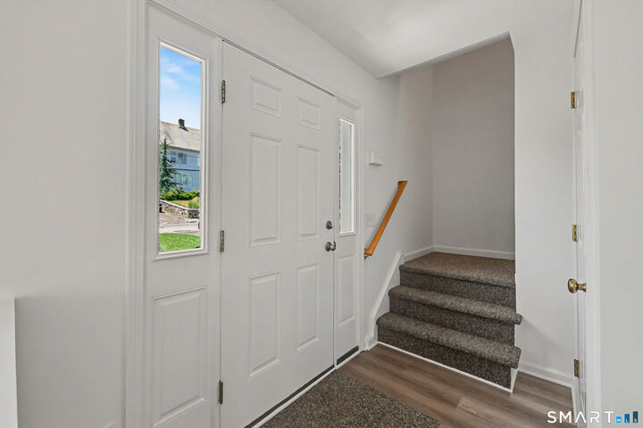 Property Photo: 21 Whitmore Lane 1 CT 06902