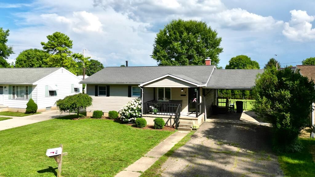Property Photo:  9 Neenah  OH 45601 