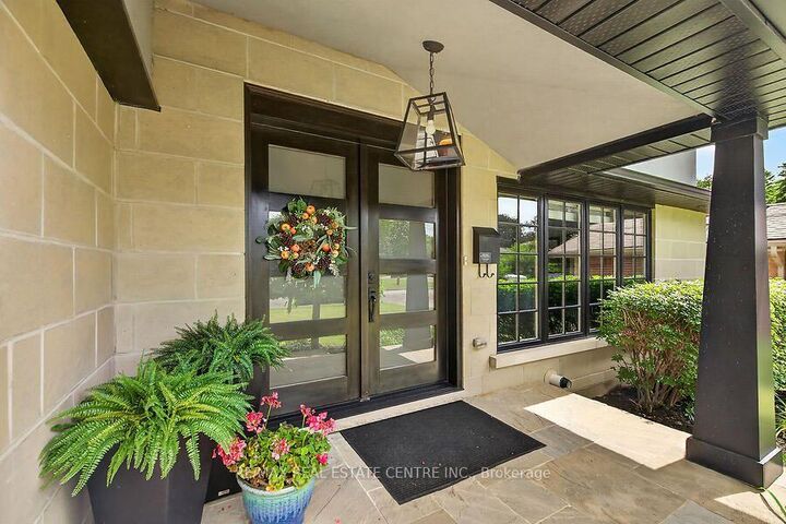 Property Photo: 26 Freeland Court ON L8S 3R5