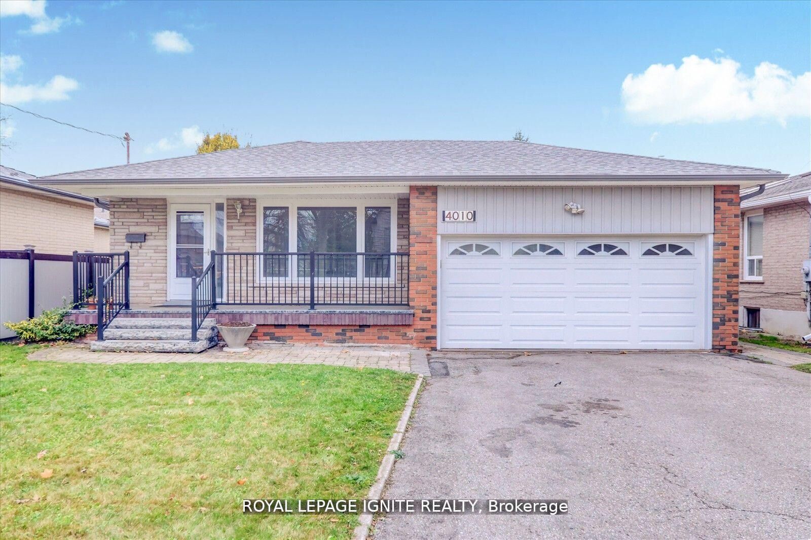 Property Photo:  4010 Ellesmere Road Bsmt  ON M1C 1J2 