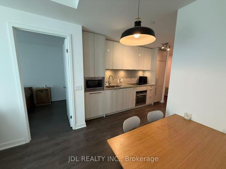 Property Photo: 125 Blue Jays Way 905 ON M5V 0N5