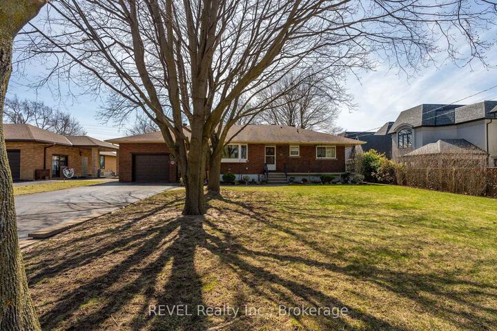Property Photo: 6398 Mountain Road ON L2E 6S4