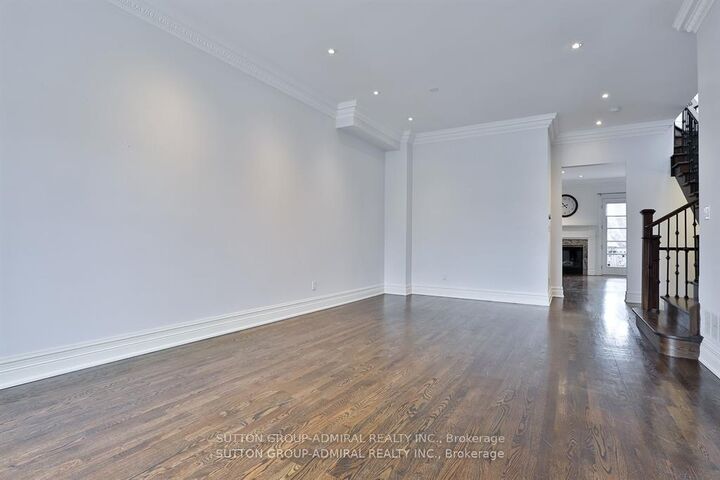 Property Photo: 183 Douglas Avenue ON M5M 1G7
