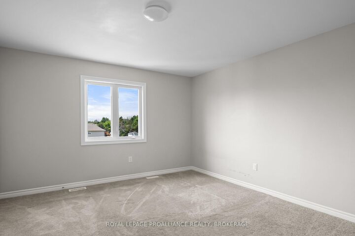Property Photo:  40 Tegan Court  ON K0H 2H0 