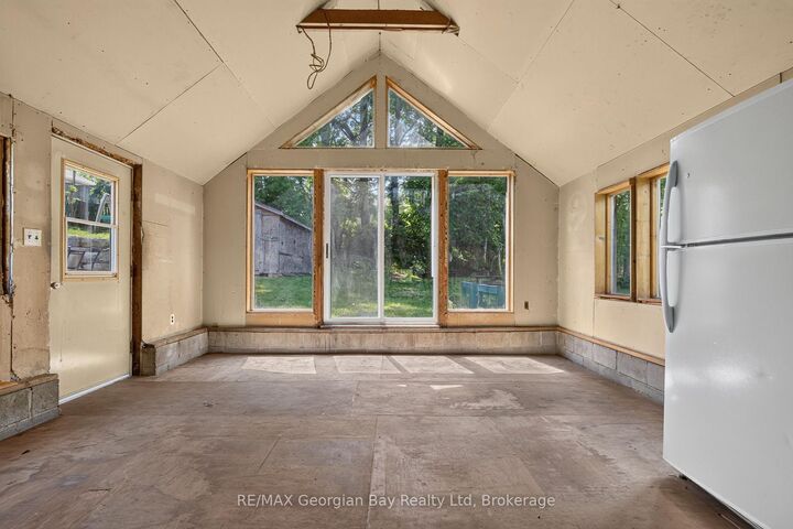 Property Photo:  379 Gloucester Street  ON L4R 1J2 