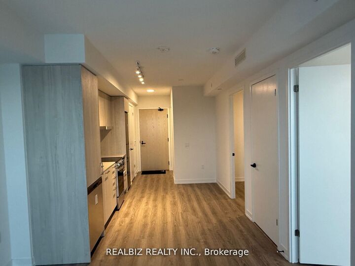 Property Photo:  225 Commerce Street 5003  ON L4K 0R1 