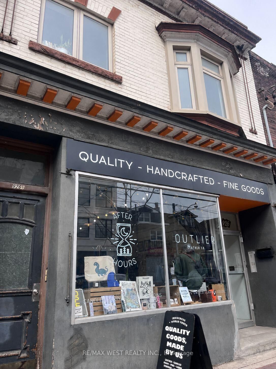 Property Photo:  926 College Street #Lower  ON M6H 1A4 