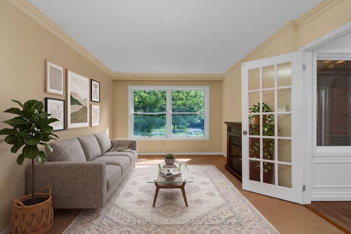 Property Photo:  22 Richler Crescent  ON L4N 6E6 