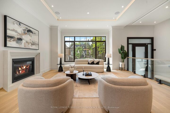 Property Photo:  272 Horsham Avenue  ON M2R 1G4 