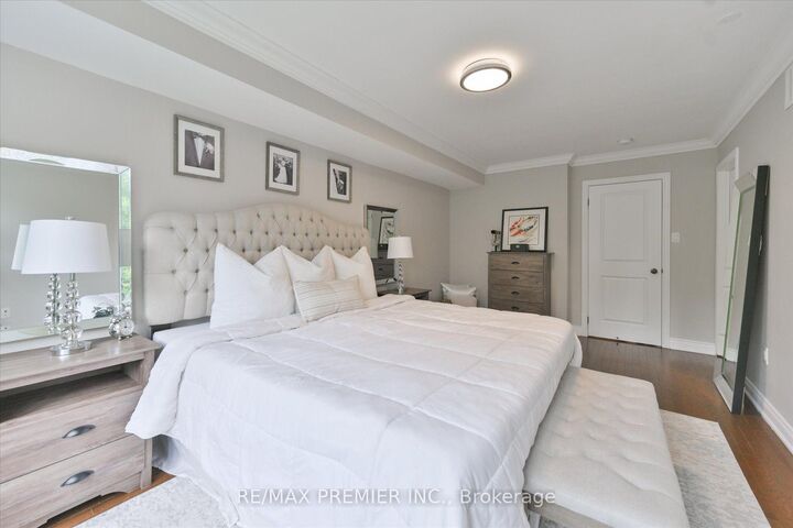 Property Photo: 1331 Major Mackenzie Drive 114 ON L6A 4W4