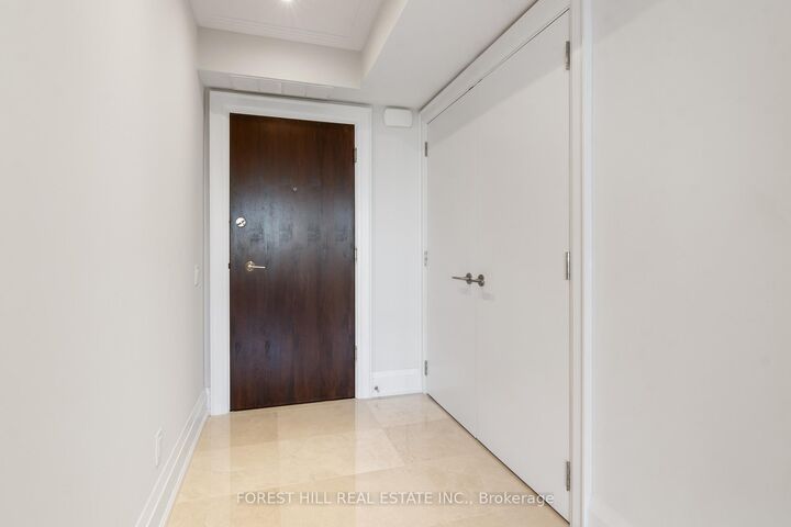 Property Photo:  500 Avenue Road 1401  ON M4V 2J6 